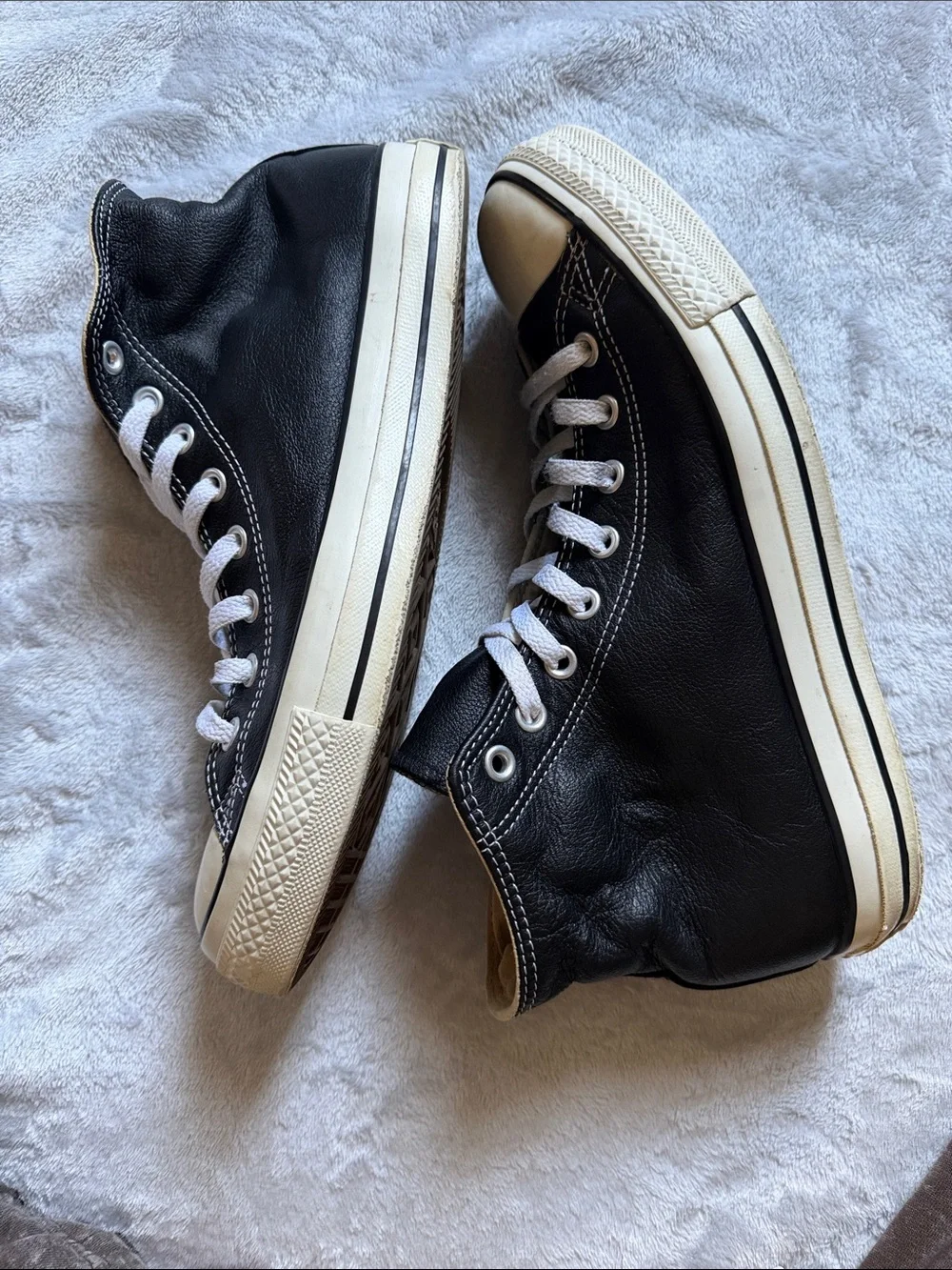Converse Chuck Taylor All Star Leather High Top Black & White Sneakers - Picture 6 of 10